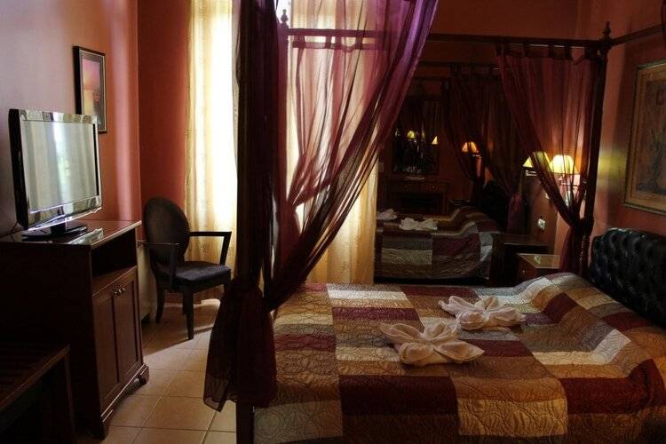 Exis Boutique Hotel