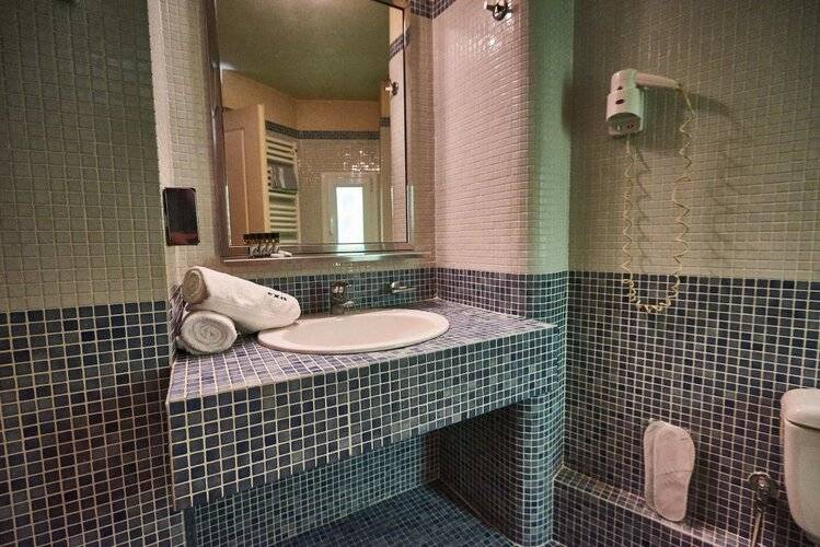 Exis Boutique Hotel