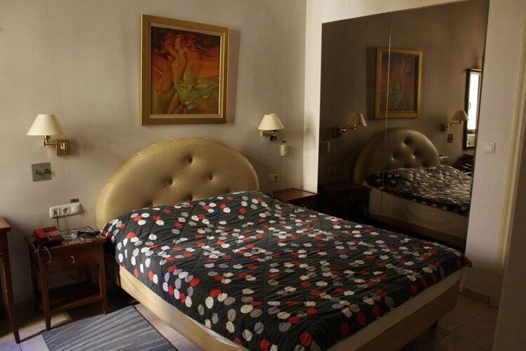 Exis Boutique Hotel