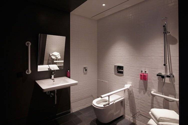 Moxy Athens City