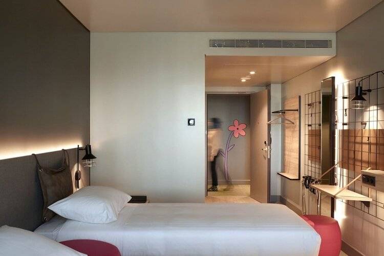 Moxy Athens City