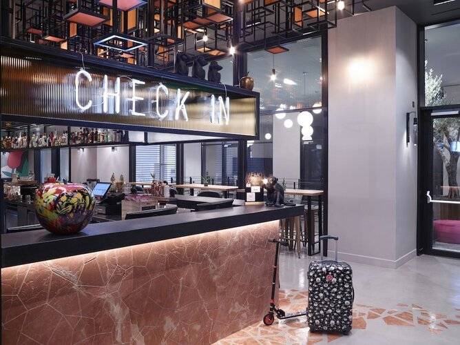 Moxy Athens City