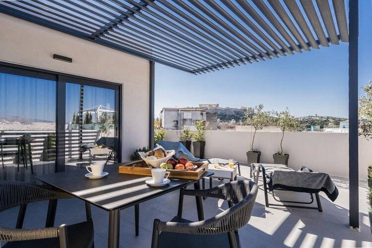 Urban Nest - Suites & Apartments