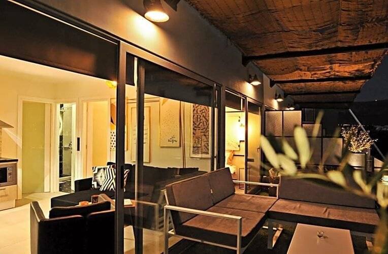 The Athenians Modern Apartments