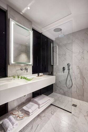 Azur Hotel