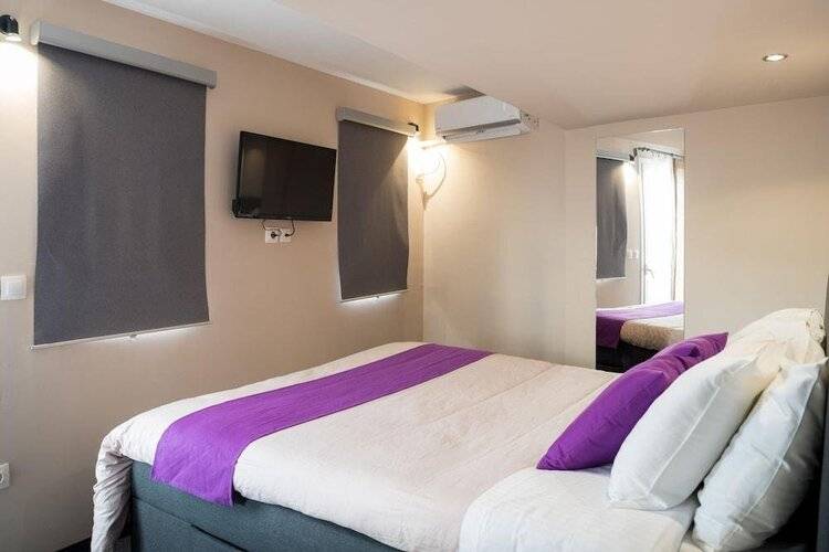 Connect Studios & Apartments