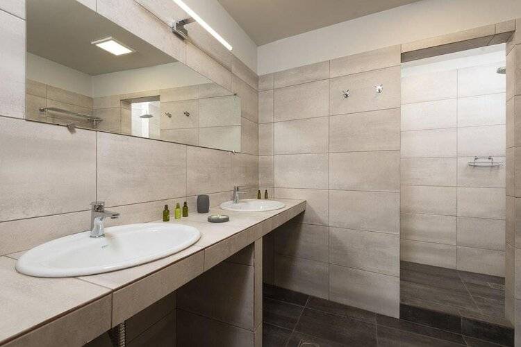 Connect Studios & Apartments