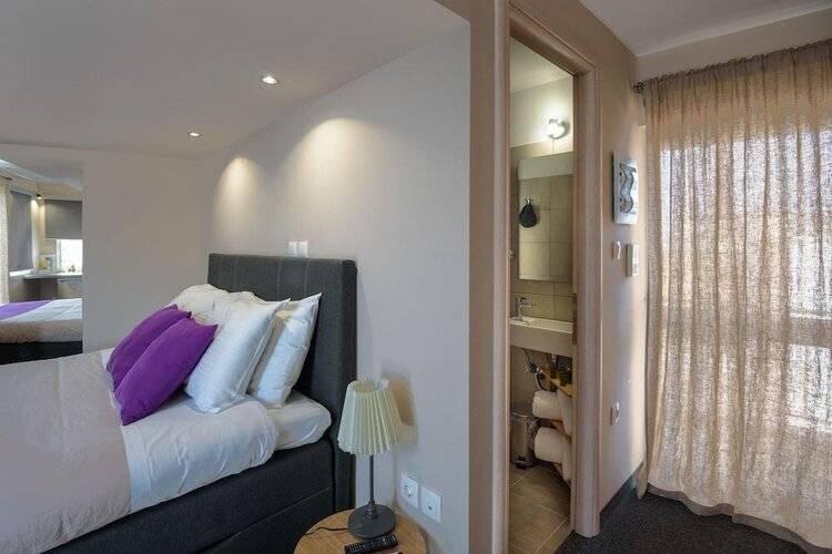 Connect Studios & Apartments