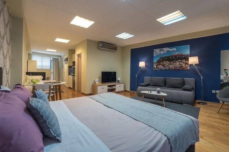 Connect Studios & Apartments