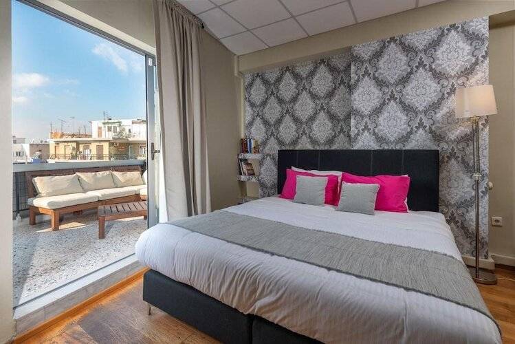 Connect Studios & Apartments