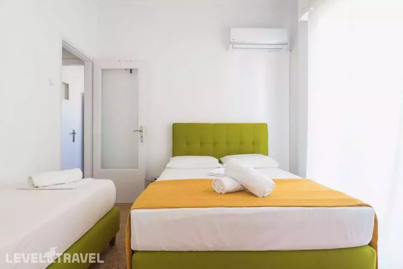 Super Paradise Apartments