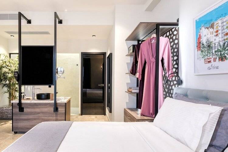 Athens Ivy Suites