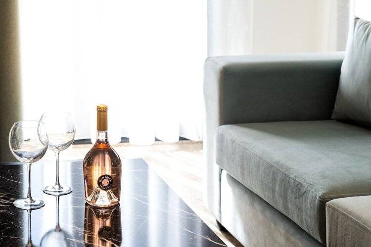 Athens Ivy Suites
