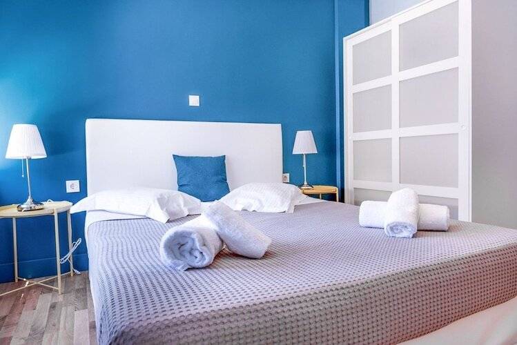 Enattica Syntagma Living