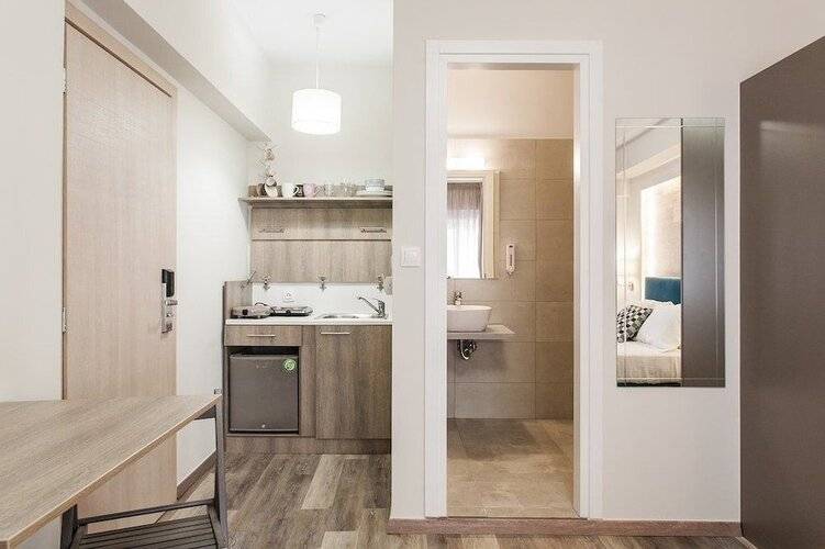 Enattica Syntagma Living