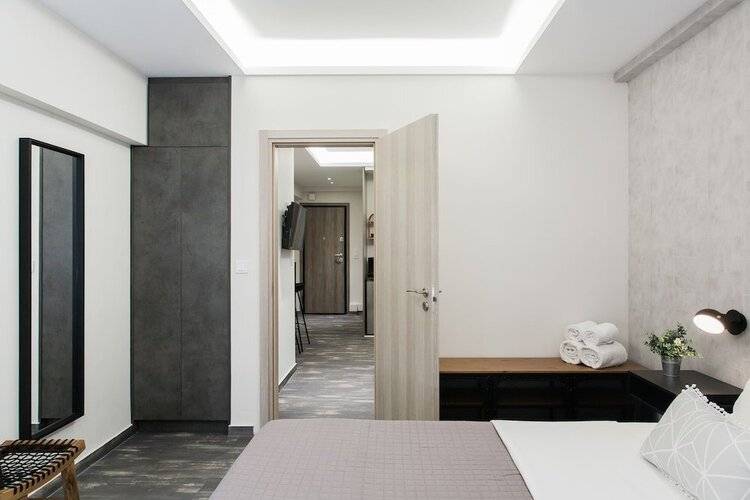 Enattica Syntagma Living