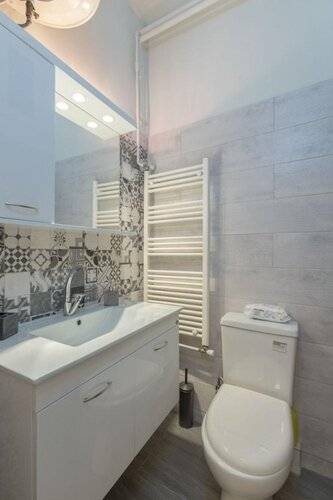 Cozy Flat With Terrace & Patio Near Lycabettus