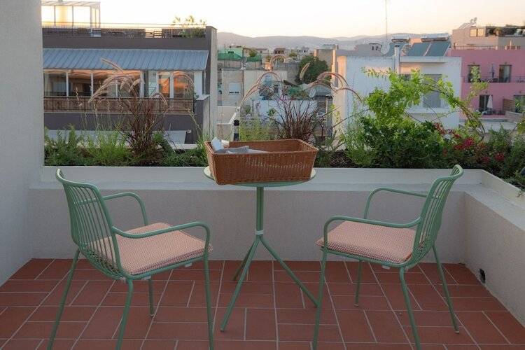 L'Avventura Athens