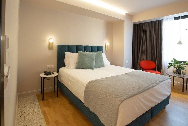 L'Avventura Athens