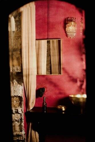 Shila Athens