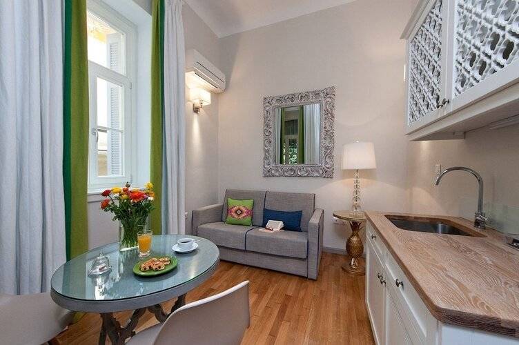 Acropolis Townhouseco