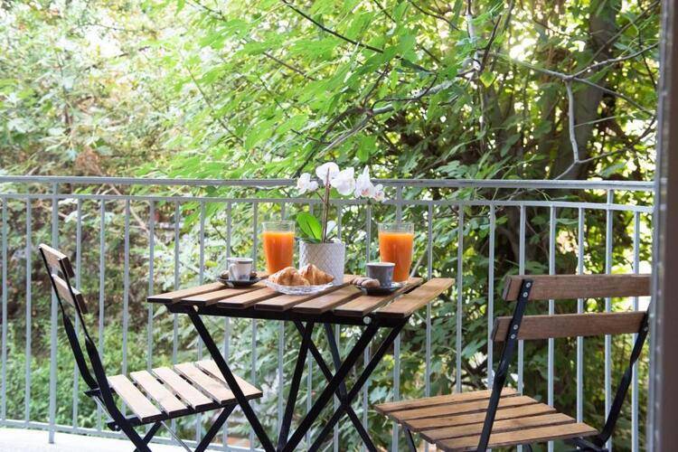 Blue Ark Acropolis Light