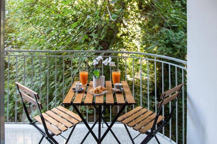 Blue Ark Acropolis Light