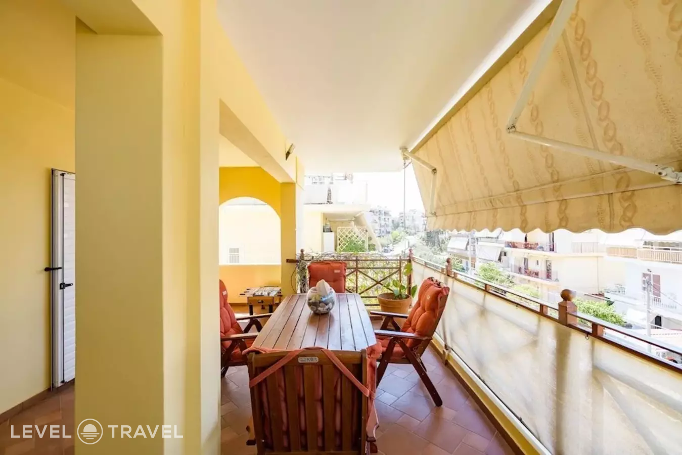 3br Maisonette Close To Metro Station
