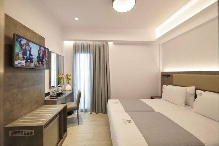 Meni Hotel
