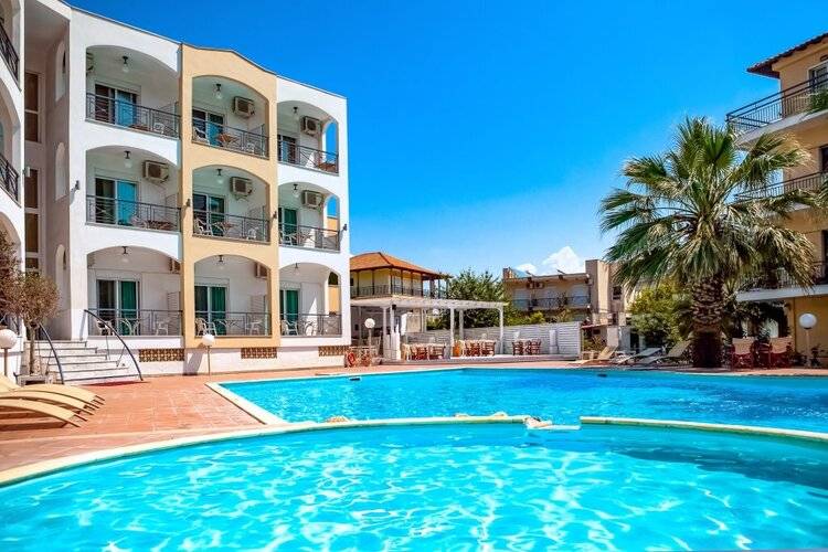 Stavros Beach Hotel