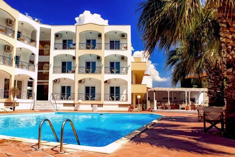 Stavros Beach Hotel