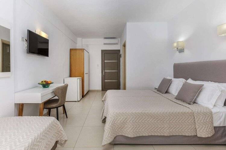 Stavros Beach Hotel