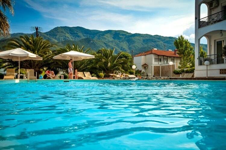 Stavros Beach Hotel