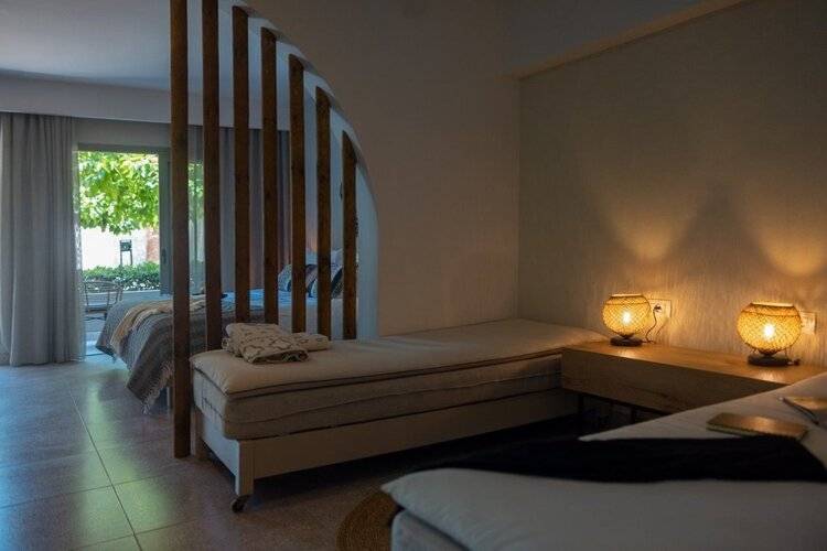 Eliros Mare Beachfront Poem Hotel