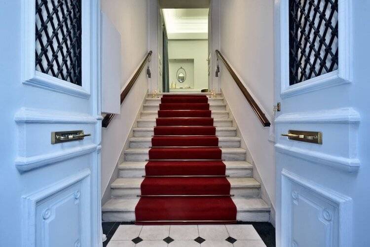 2mazi Suites