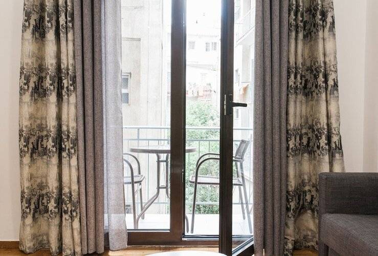 Nicholas Point Apartments And Rooms