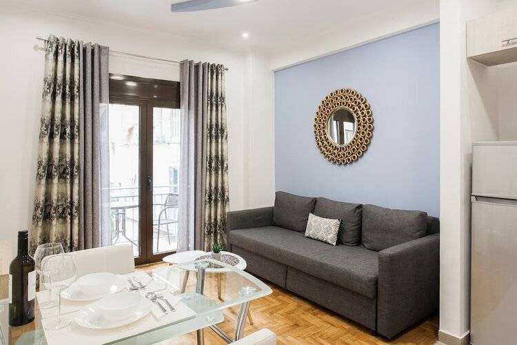Nicholas Point Apartments And Rooms