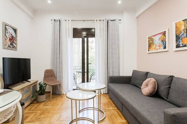 Nicholas Point Apartments And Rooms
