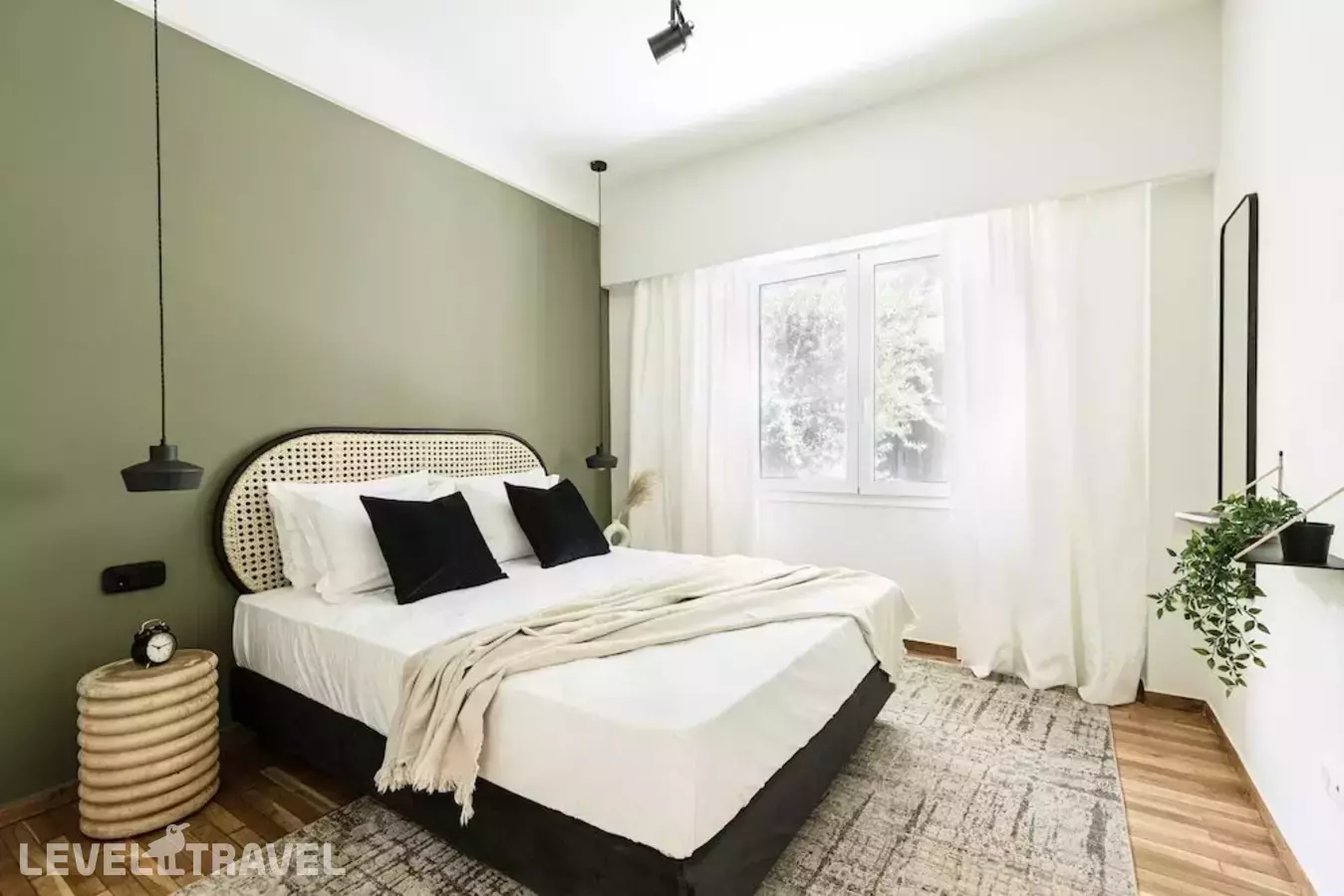 Serene 1 Br Apartment In Koukaki