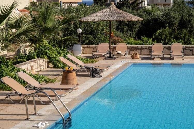 Elea Suites & Residences