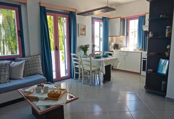 Cybele Suites & Apartments