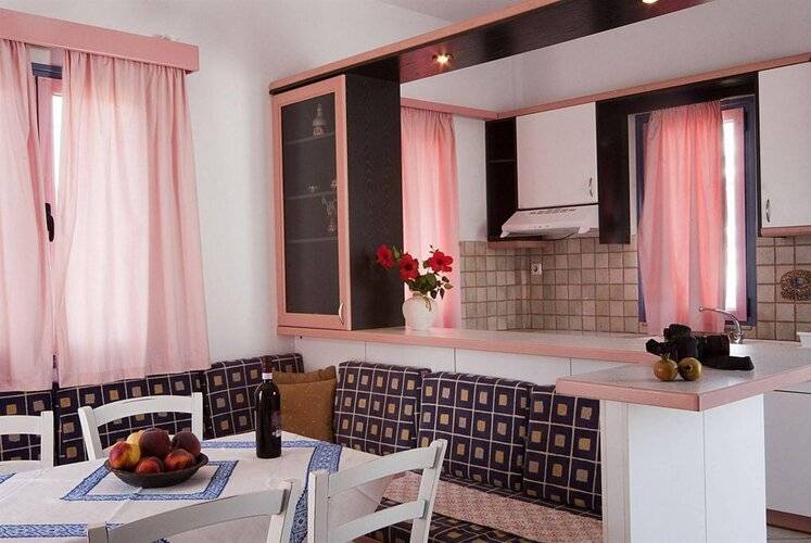 Cybele Suites & Apartments