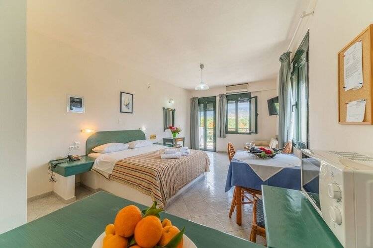 Kastro Studios Apartments
