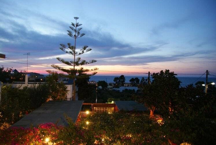 Kastro Studios Apartments