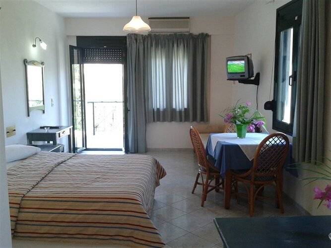 Kastro Studios Apartments