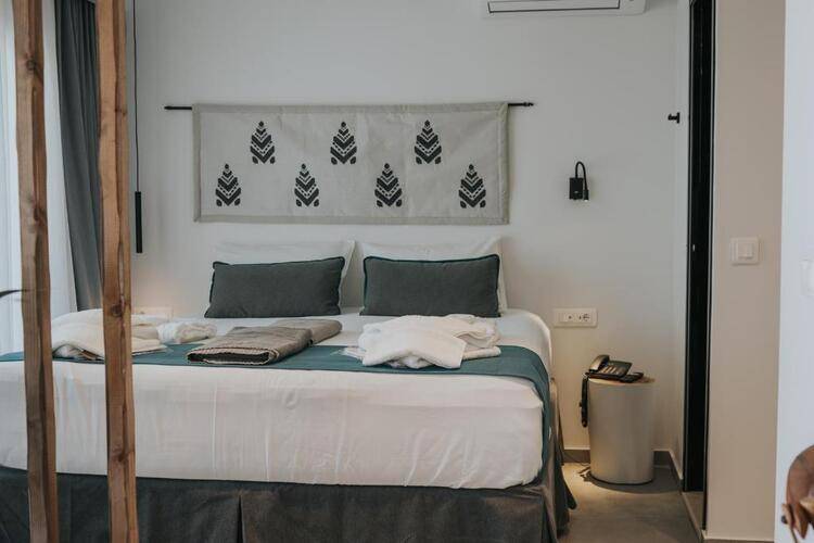 Pignolia Suites (Adults Only 18+)