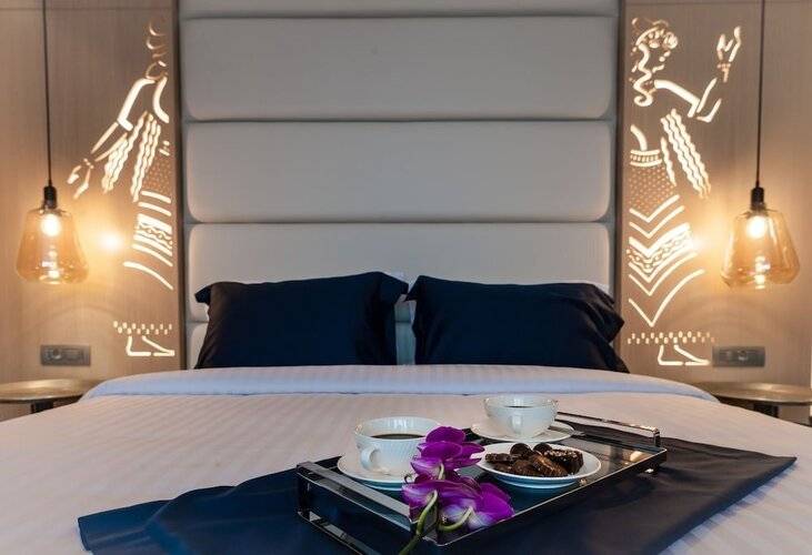 Lavris City Suites