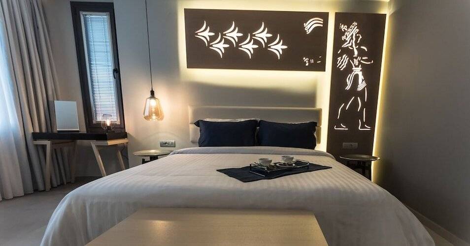 Lavris City Suites