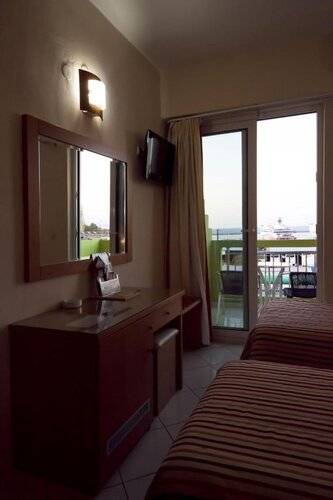Life Hotel