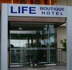 $item['hotel']['name']
